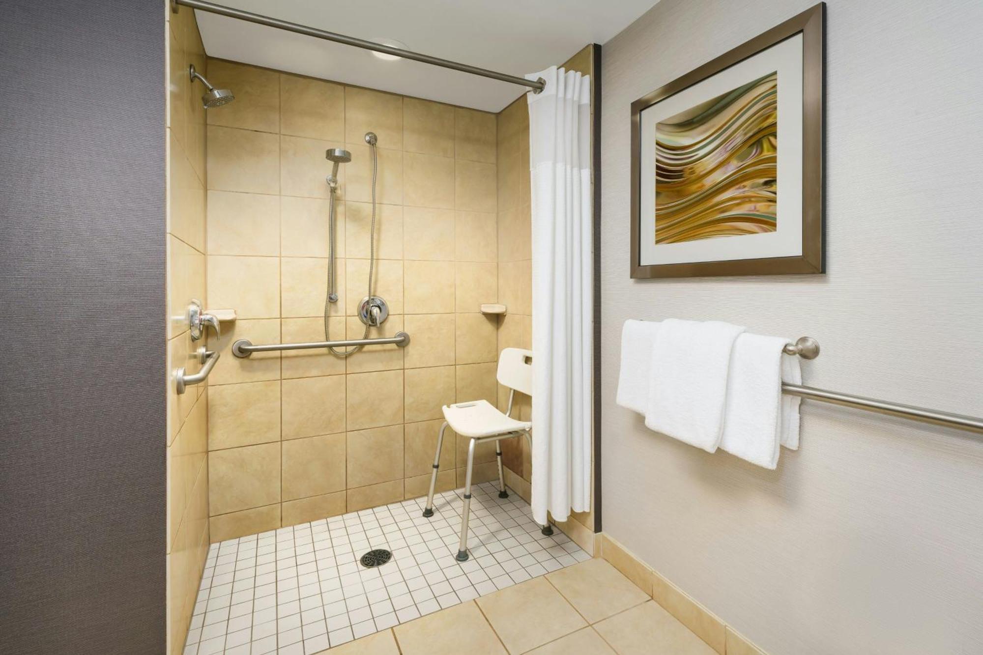 Отель Courtyard Hartford Фармингтон Экстерьер фото