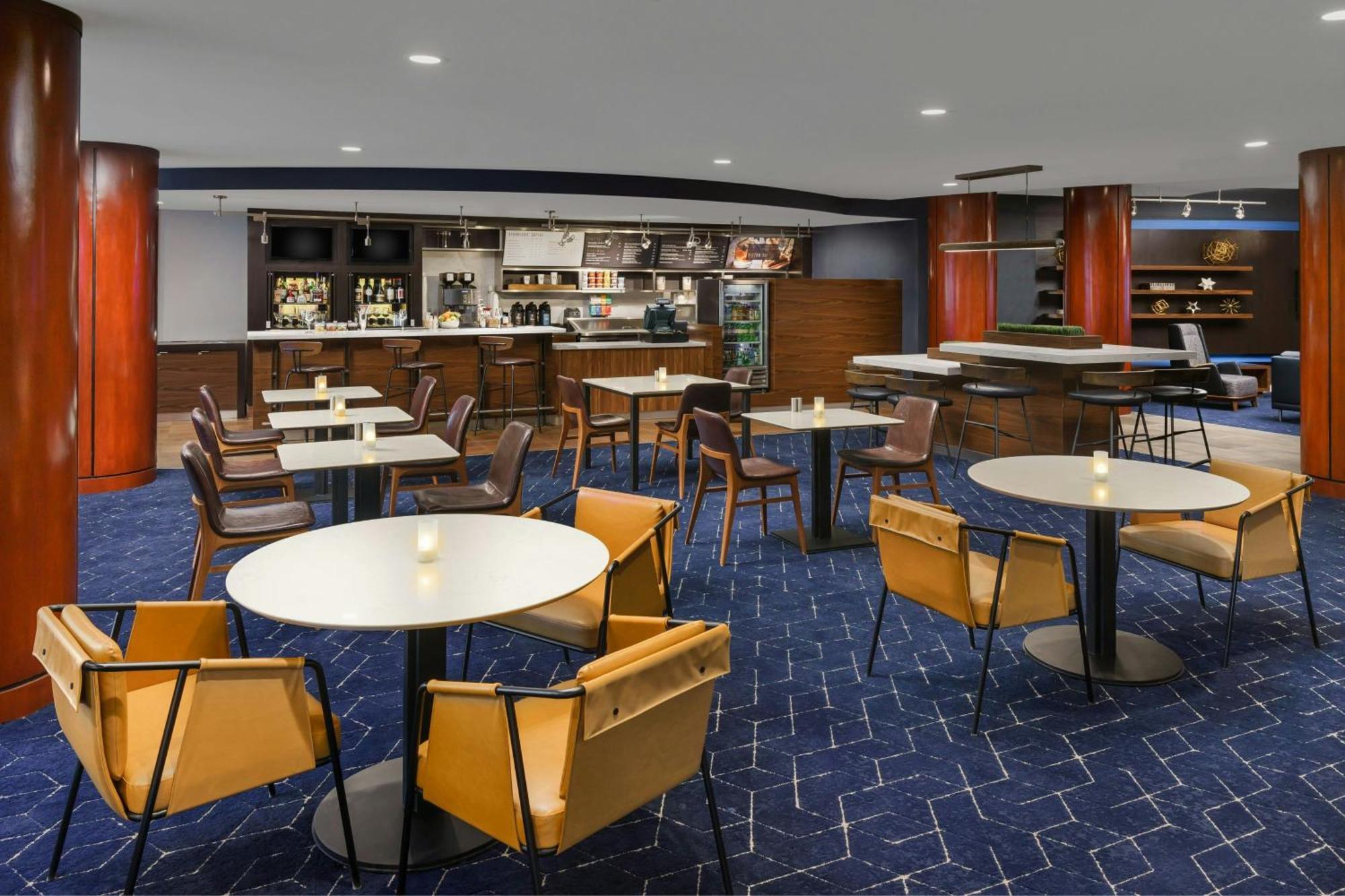 Отель Courtyard Hartford Фармингтон Экстерьер фото