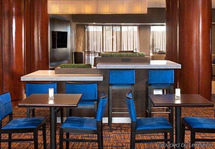 Отель Courtyard Hartford Фармингтон Экстерьер фото